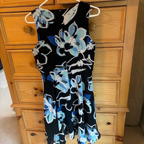 Blue White and Black Floral Dress Size Small - Picture 3 of 4